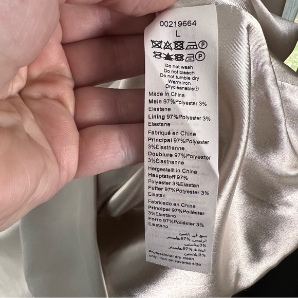 City Chic Rylie Jacket in “Oat” Satin Blazer L/20 - Picture 13 of 15